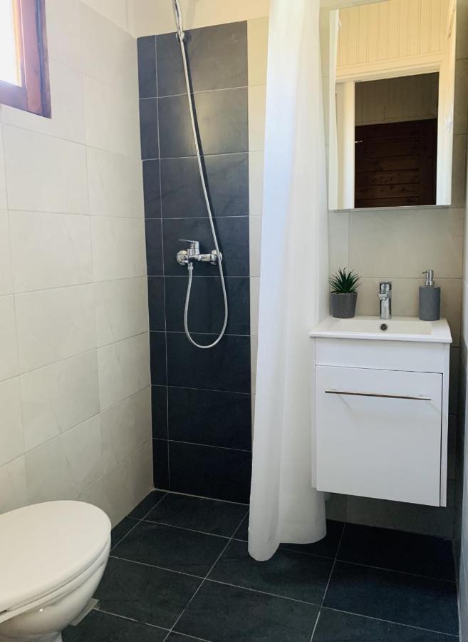 House By The Sea In Artemis Apartment Екстериор снимка